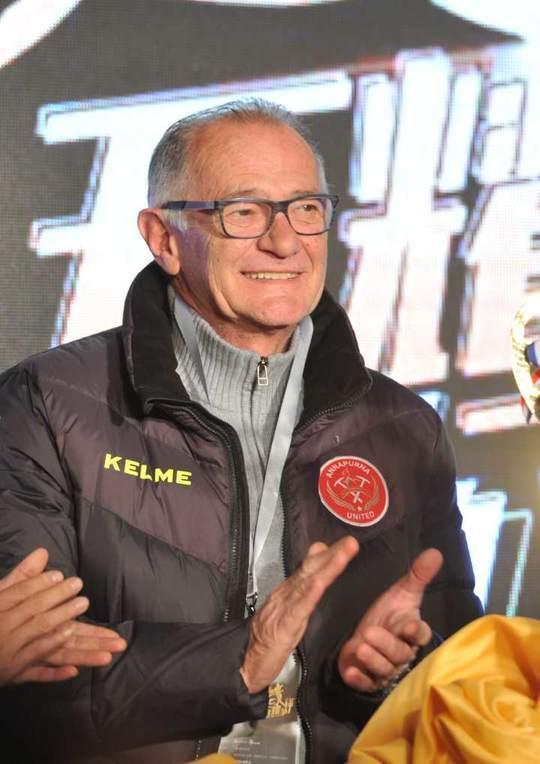 爱游戏-包含瓦伦西亚训练开放日，赛后远射贴柱引欢呼，全明星赛在即，团队化学反应显著的词条