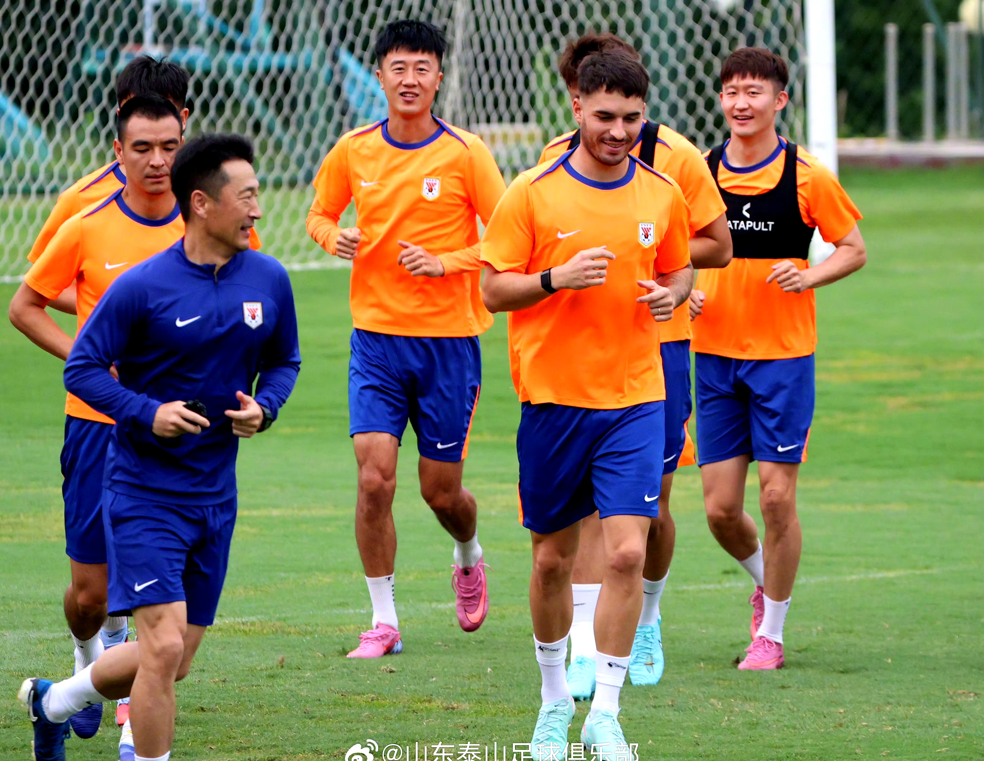 包含今夜洛杉矶快船调整名单以备德国杯集结日山东泰山主帅复盘，这一次真的风云突变北京首钢今夜完成体检的词条